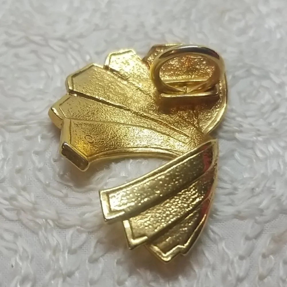 Scarf Holder Swirl Wave Peach Gold Vintage